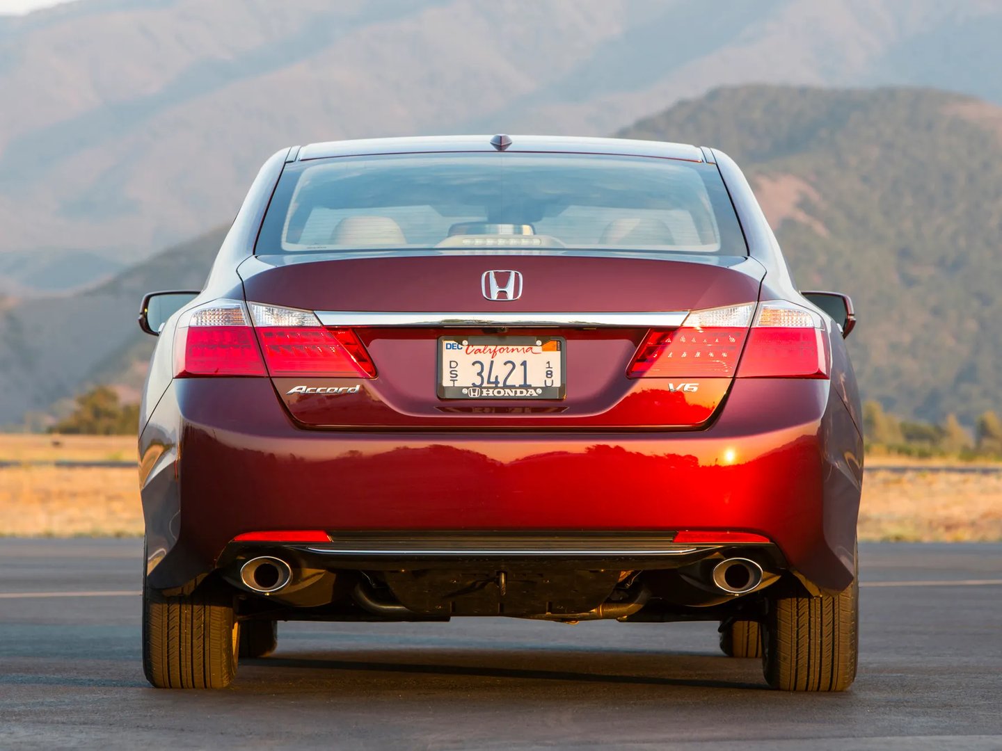 Honda_Accord_(USA)_9_generation__Sedan__8.jpg