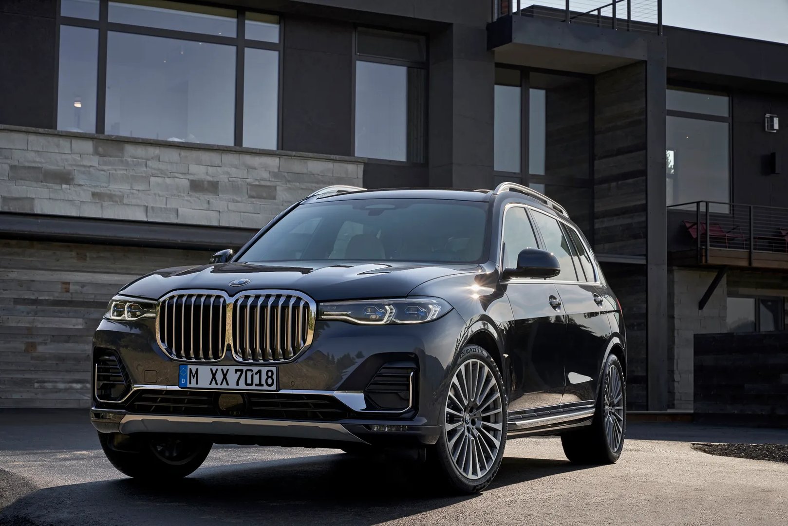 BMW_X7_1_generation__SUV_5-doors__13.jpg