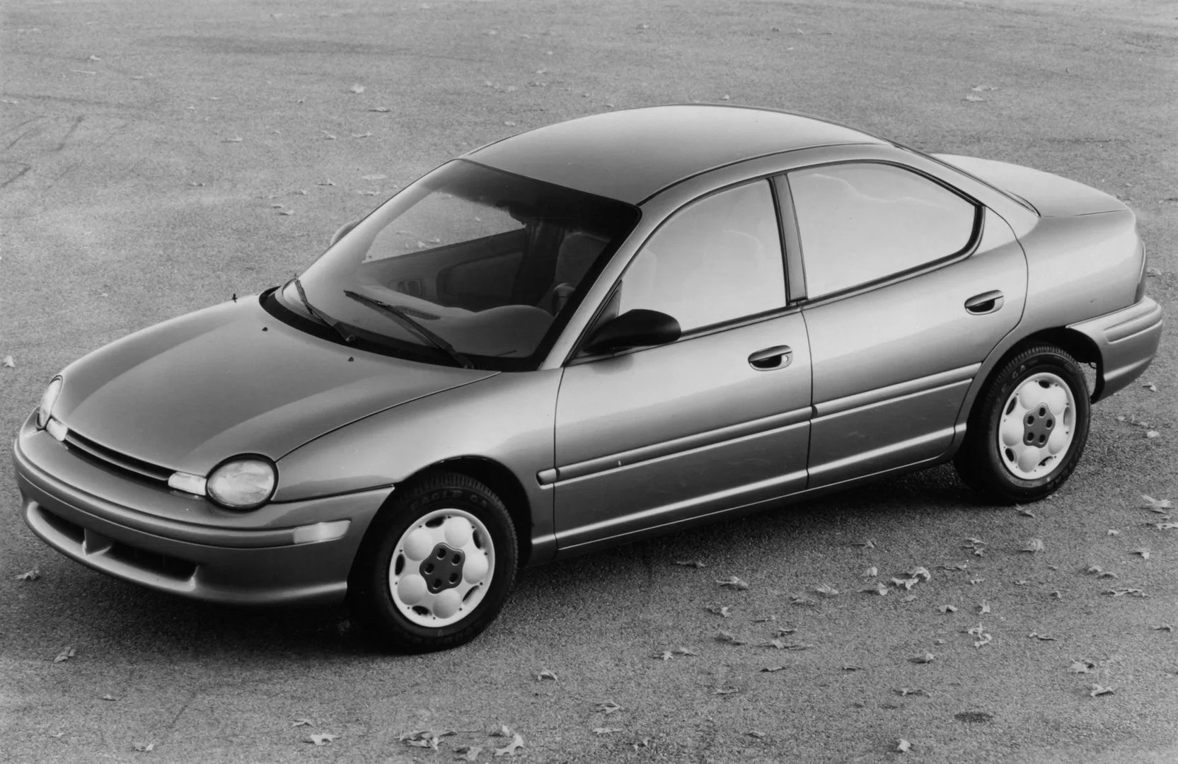 Dodge_Neon_1_generation__Sedan__3.jpg