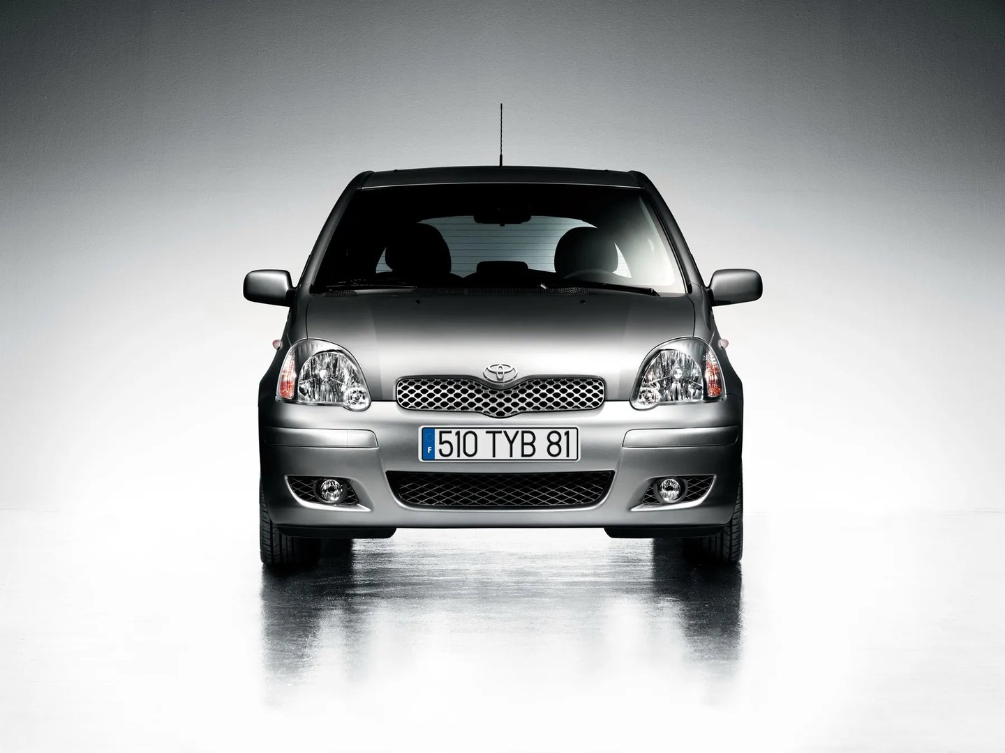 Toyota_Yaris_1_generation_restyling__Mini_5-doors__5.jpg