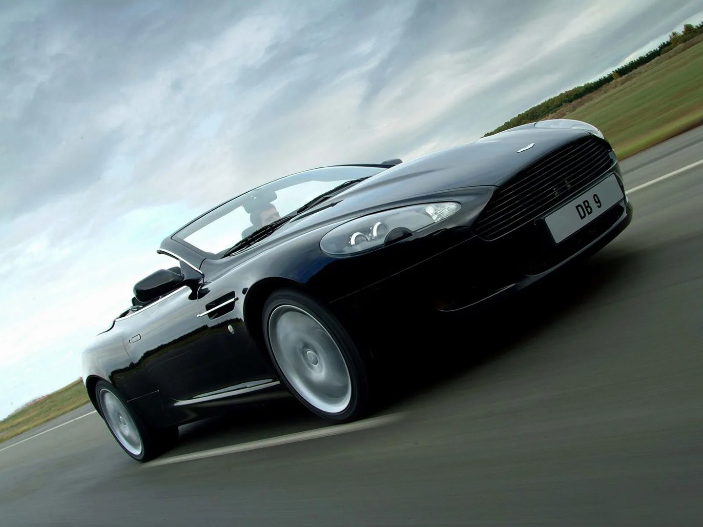 Aston Martin DB9 1 generation  Cabrio