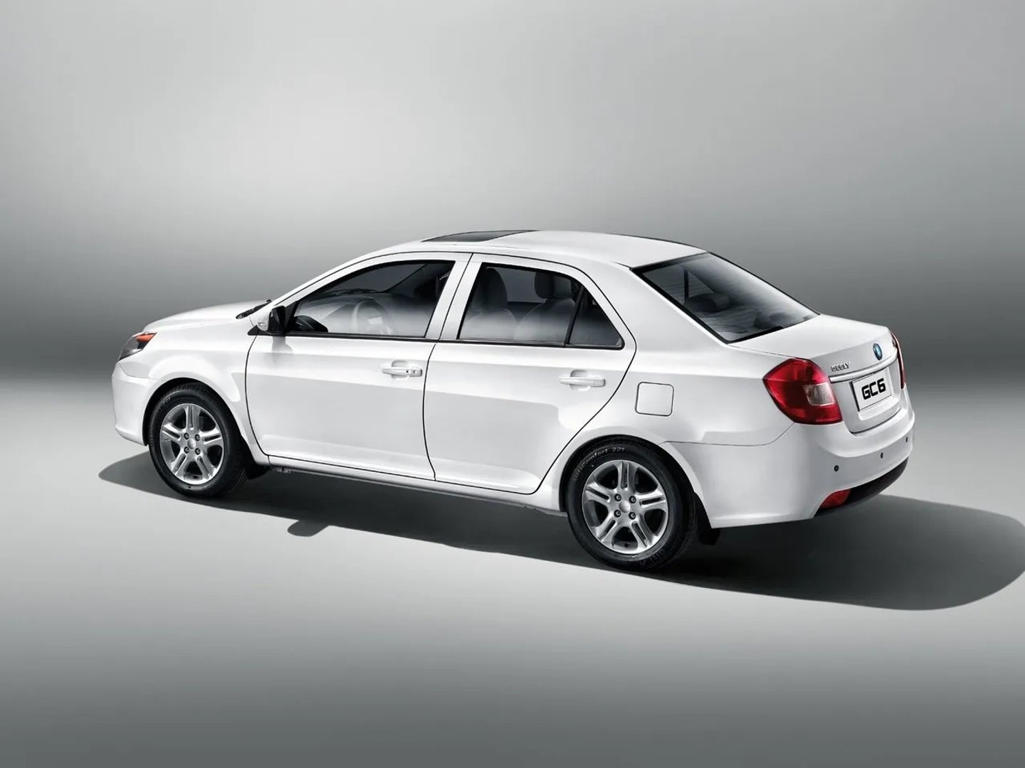 Geely_GC6_1_generation__Sedan__2.jpg