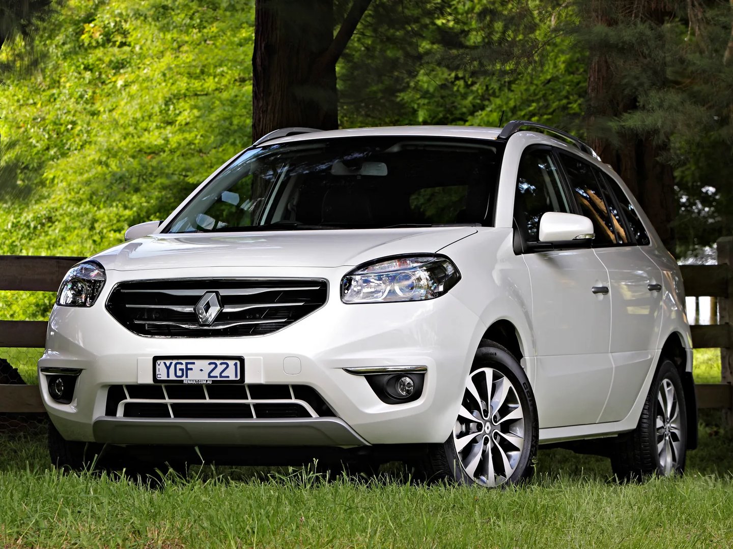 1 generation, restyling 