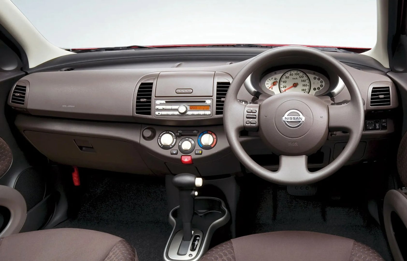Nissan_March_3_generation__Mini_5-doors__8.jpg