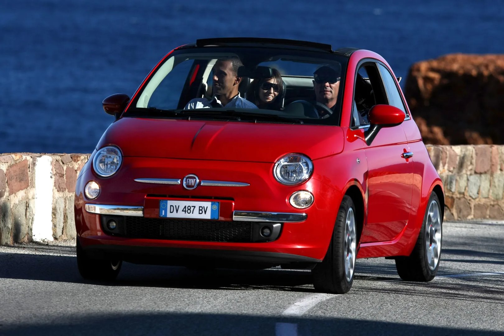 Fiat_500_2_generation__Cabrio__1.jpg