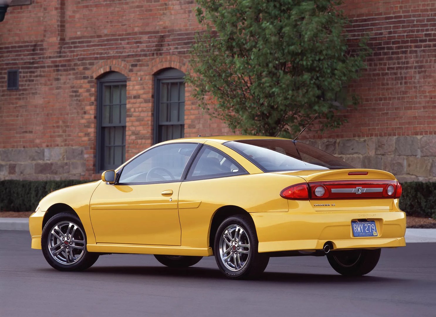 Chevrolet_Cavalier_3_generation_restyling_2__Coupe__1.jpg