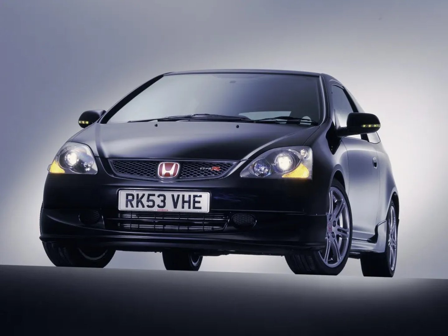 Honda_Civic_Type_R_7_generation_restyling__Hatchback_3-door__3.jpg