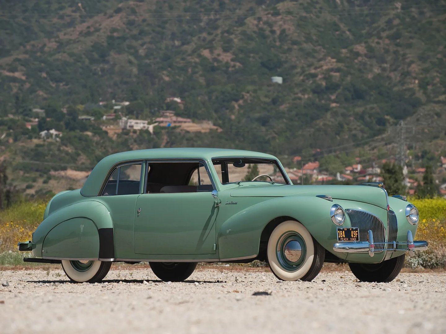 Lincoln_Continental_1_generation__Coupe__3.jpg