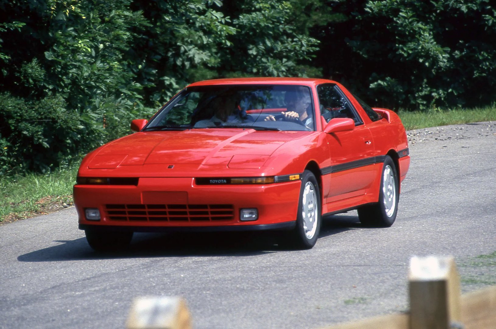 Toyota_Supra_3_generation__Coupe__1.jpg