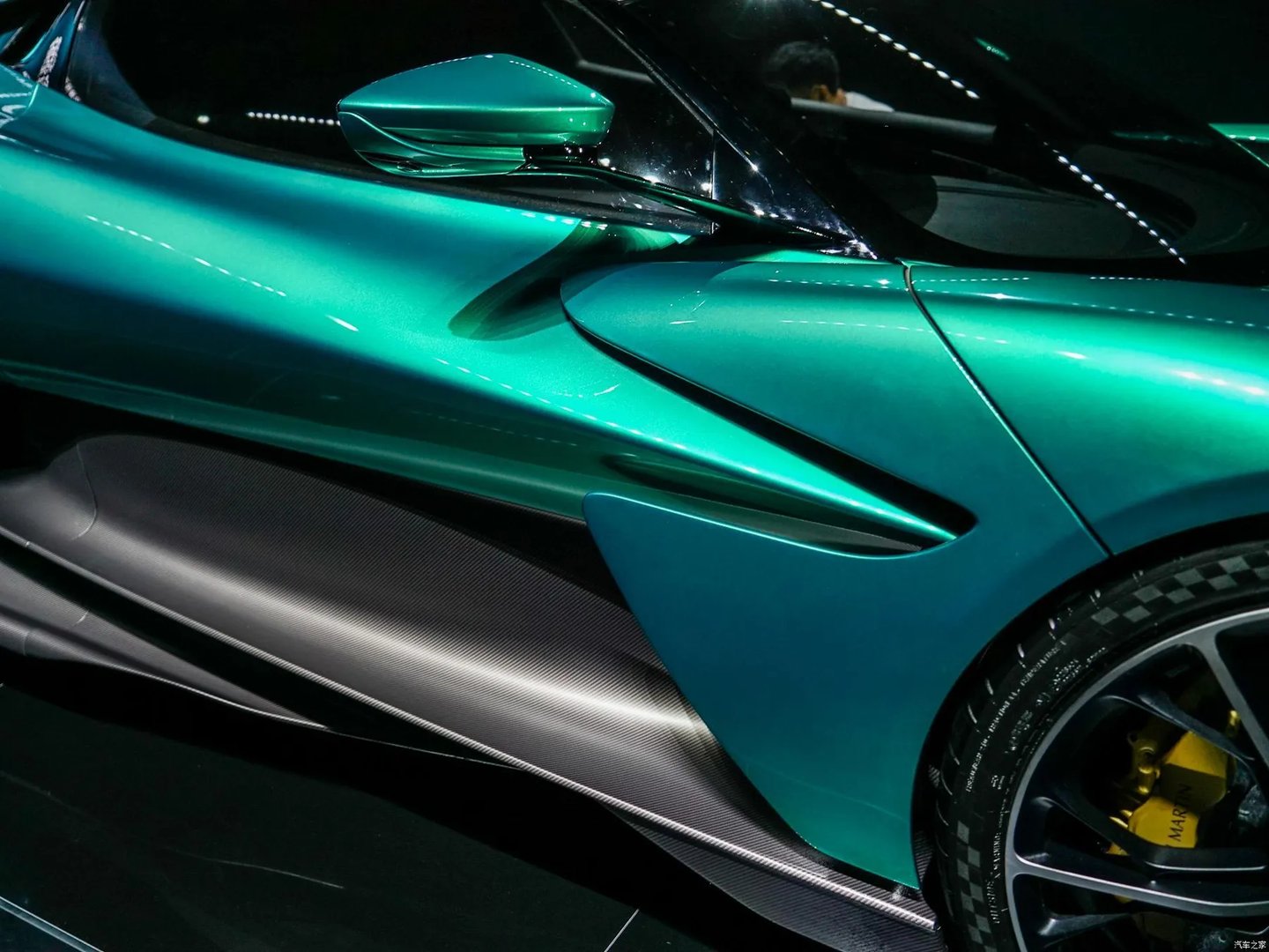Aston Martin_Valhalla_1_generation__Coupe__11.jpg