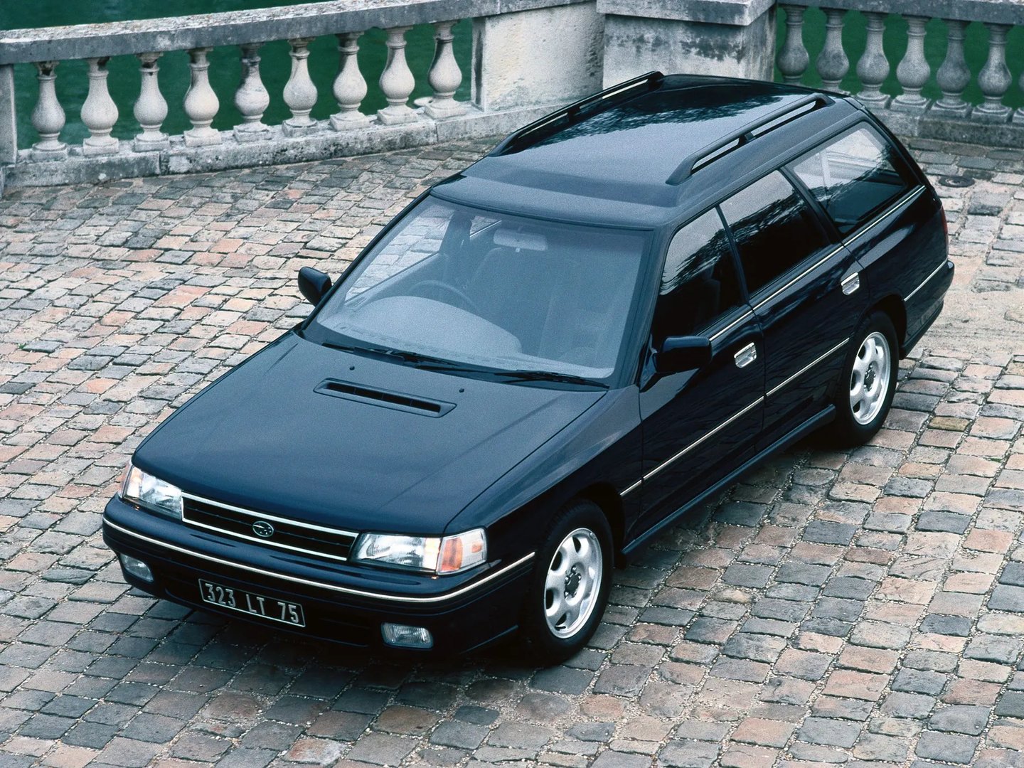 Subaru_Legacy_1_generation__Estate_5-door__2.jpg