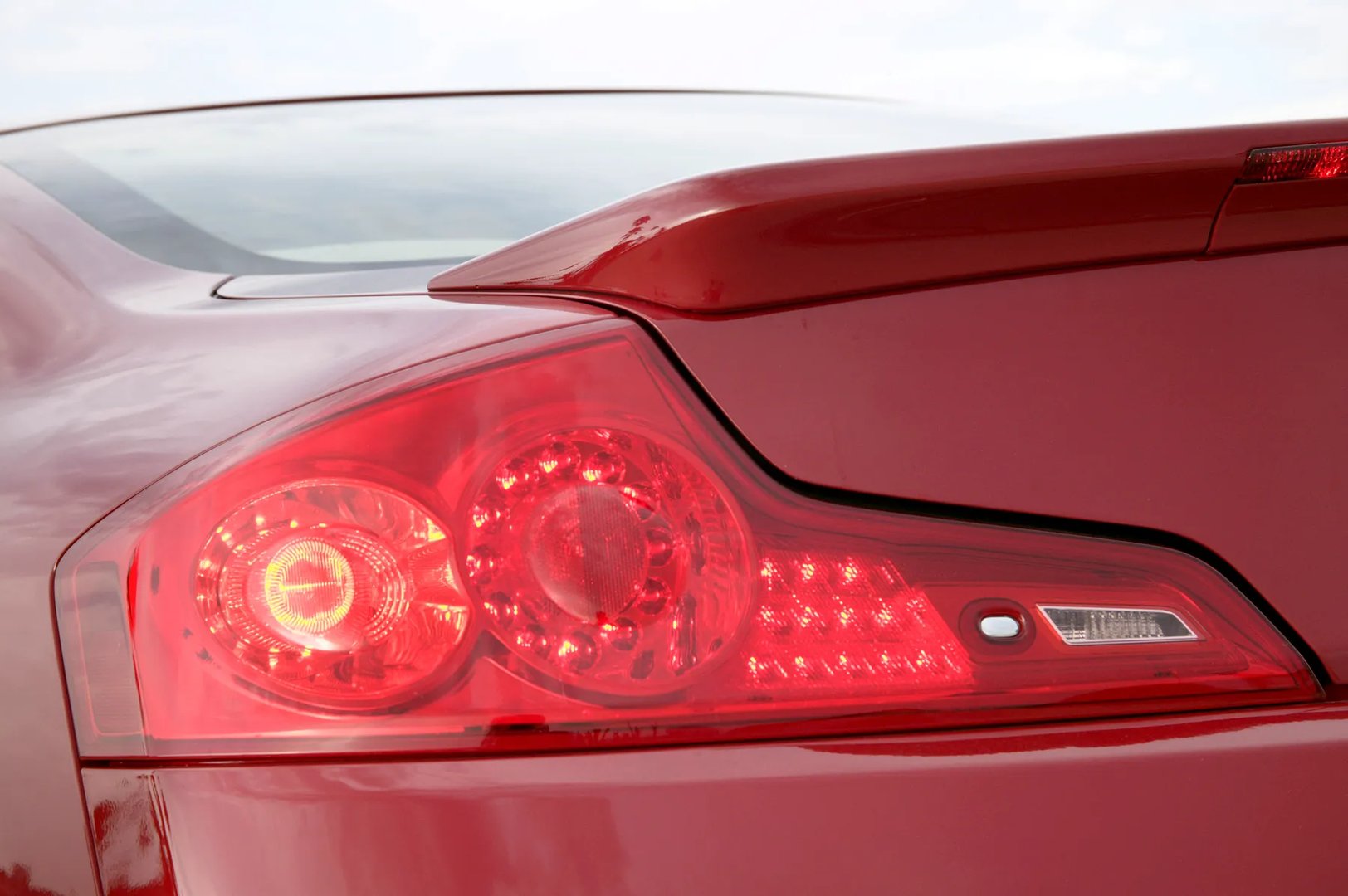 Infiniti_G_3_generation__Coupe__11.jpg