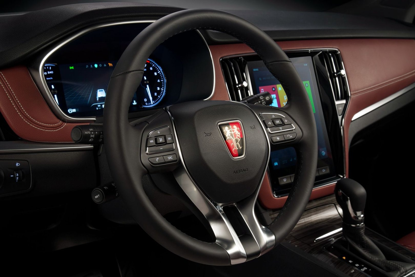 roewe_RX5_1_generation__SUV_5-doors__14.jpg