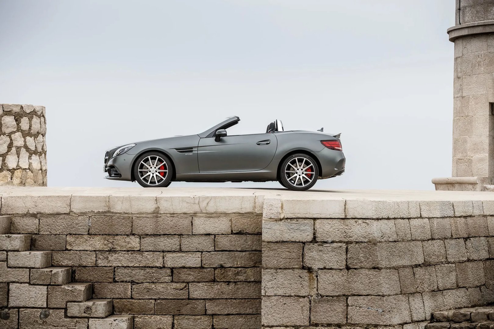Mercedes_SLC_AMG_1_generation__Roadster__4.jpg