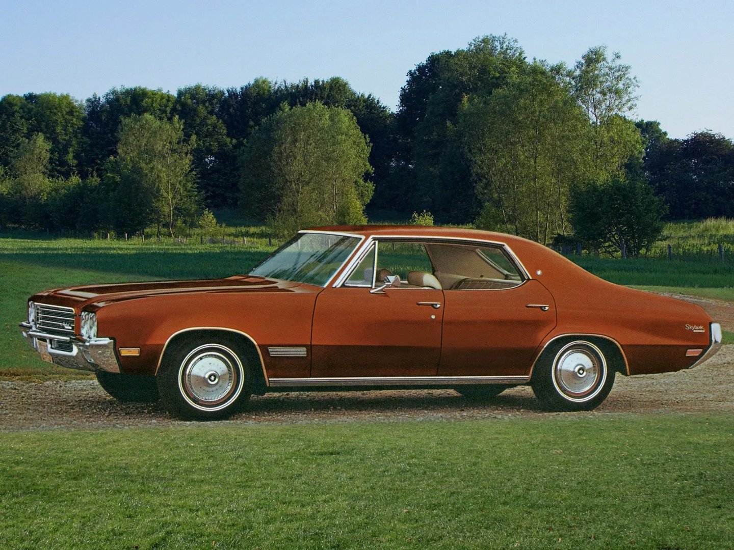 Buick_Skylark_3_generation__Sedan__1.jpg