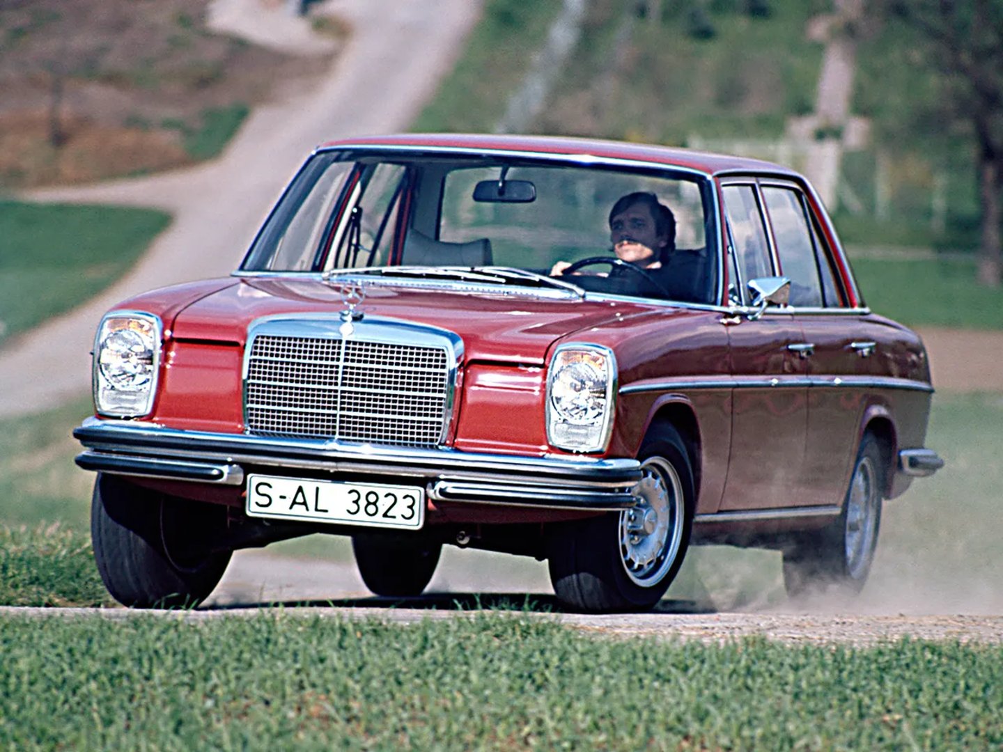 280  Sedan