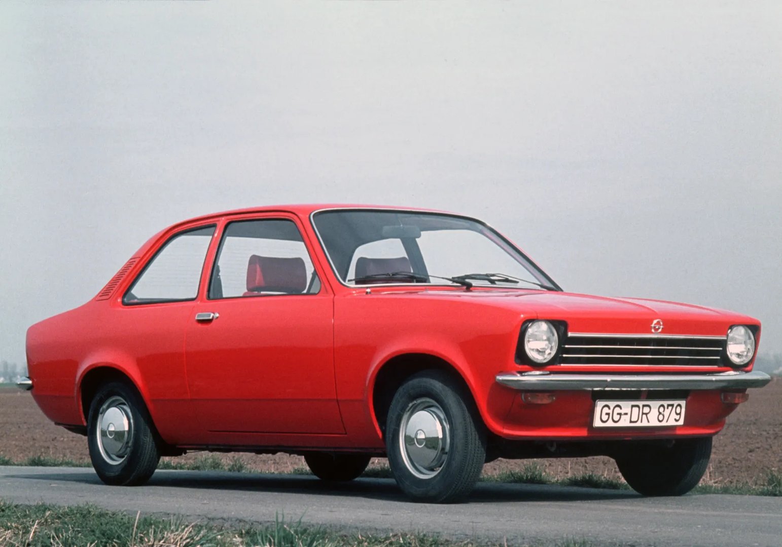 Opel_Kadett_3_generation__Sedan_2-doors__1.jpg