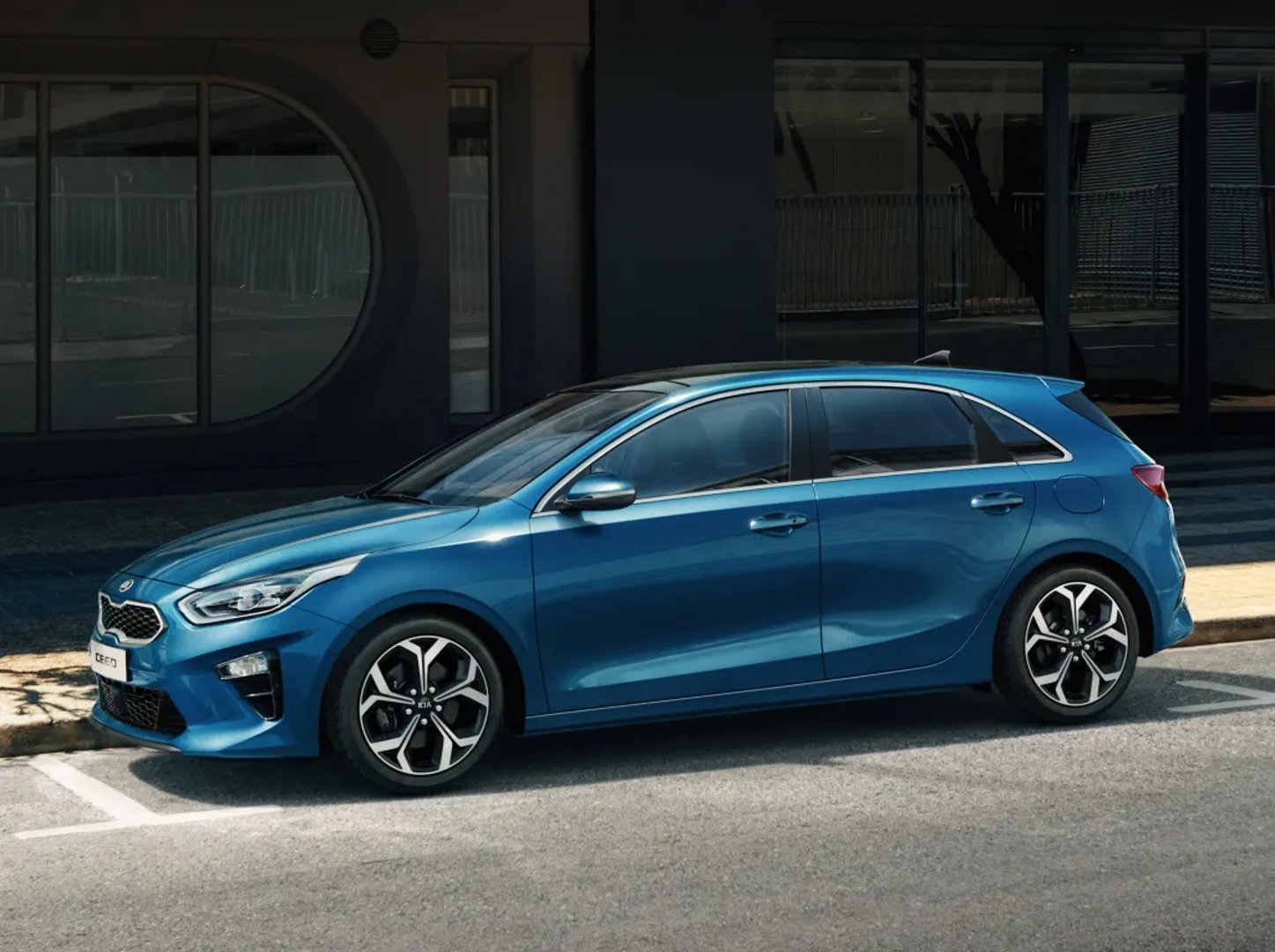 Kia_Ceed_3_generation__Hatchback_5-door__11.jpg