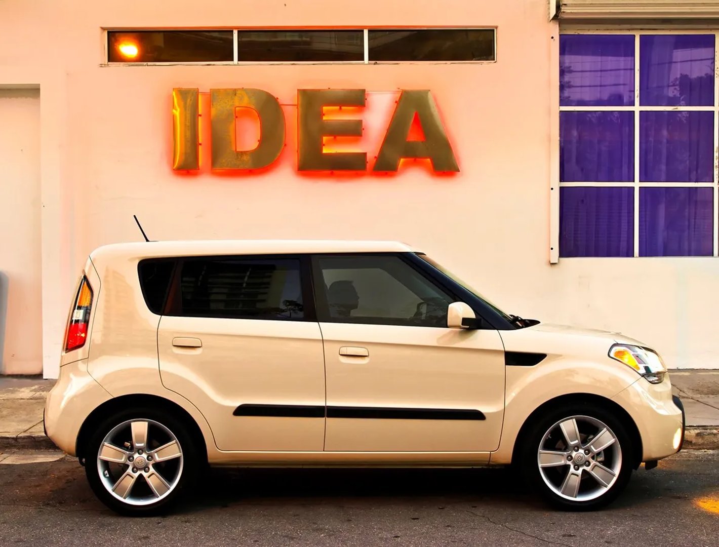 Kia_Soul_1_generation__Hatchback_5-door__5.jpg