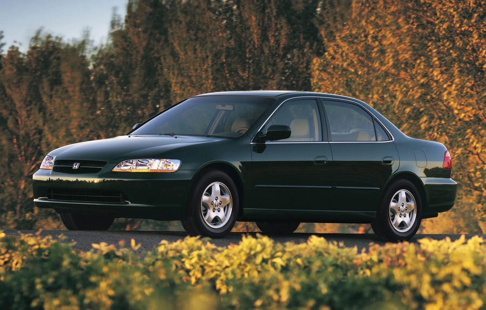 Honda_Accord_(USA)_6_generation__Sedan__3.jpg