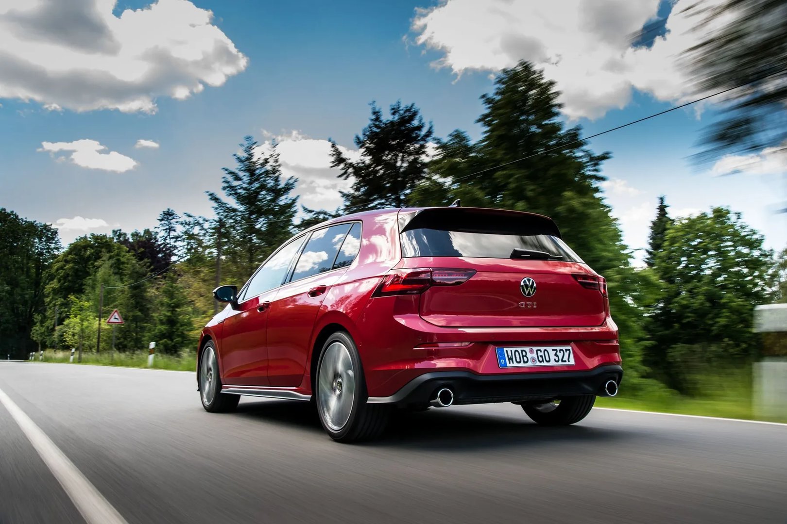 Volkswagen_Golf_GTI_8_generation__Hatchback_5-door__3.jpg