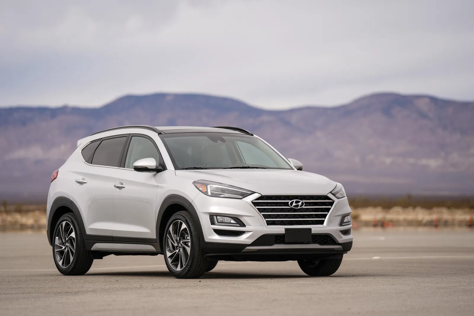 Hyundai_Tucson_3_generation_restyling__SUV_5-doors__2.jpg