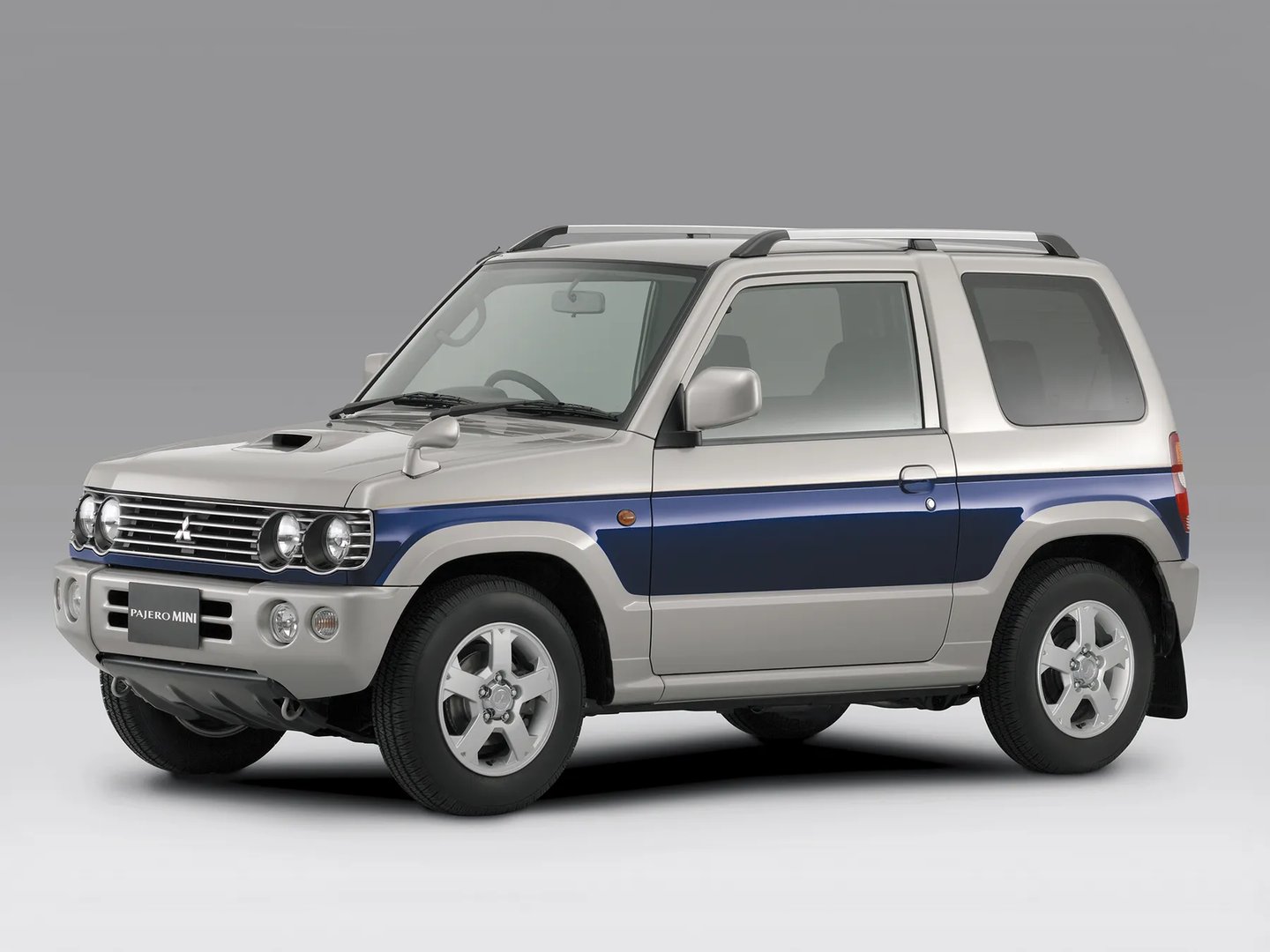 Mitsubishi_Pajero_Mini_2_generation__SUV_3-doors__4.jpg