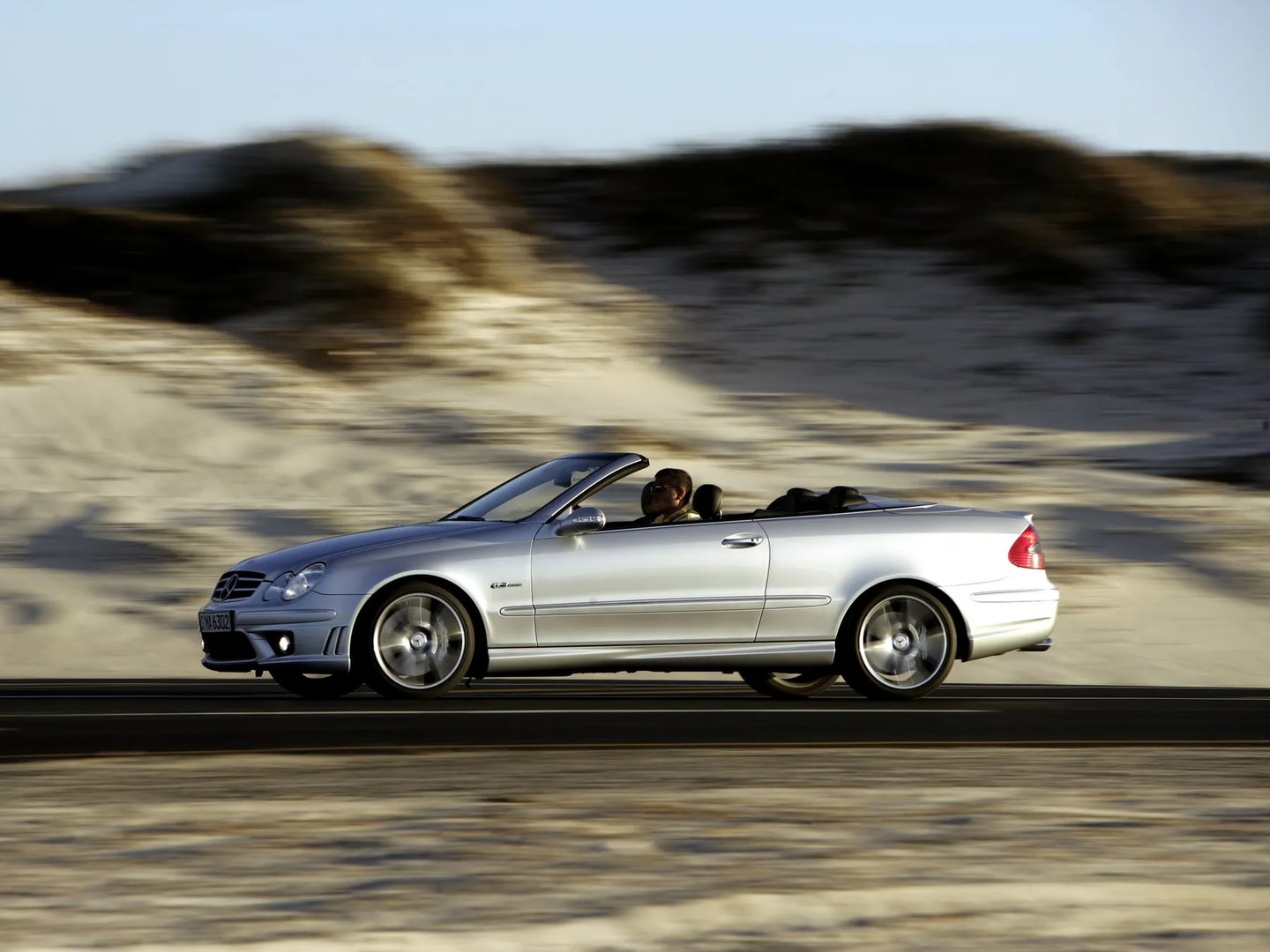 Mercedes_CLK-Class_AMG_2_generation_restyling__Cabrio__10.jpg