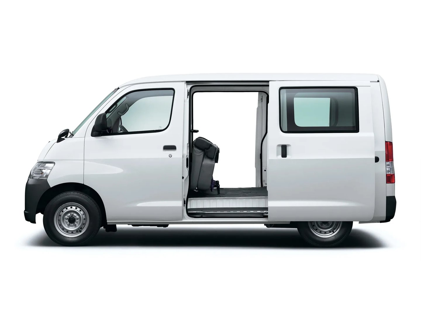 Toyota_Lite_Ace_6_generation__Minivan__1.jpg