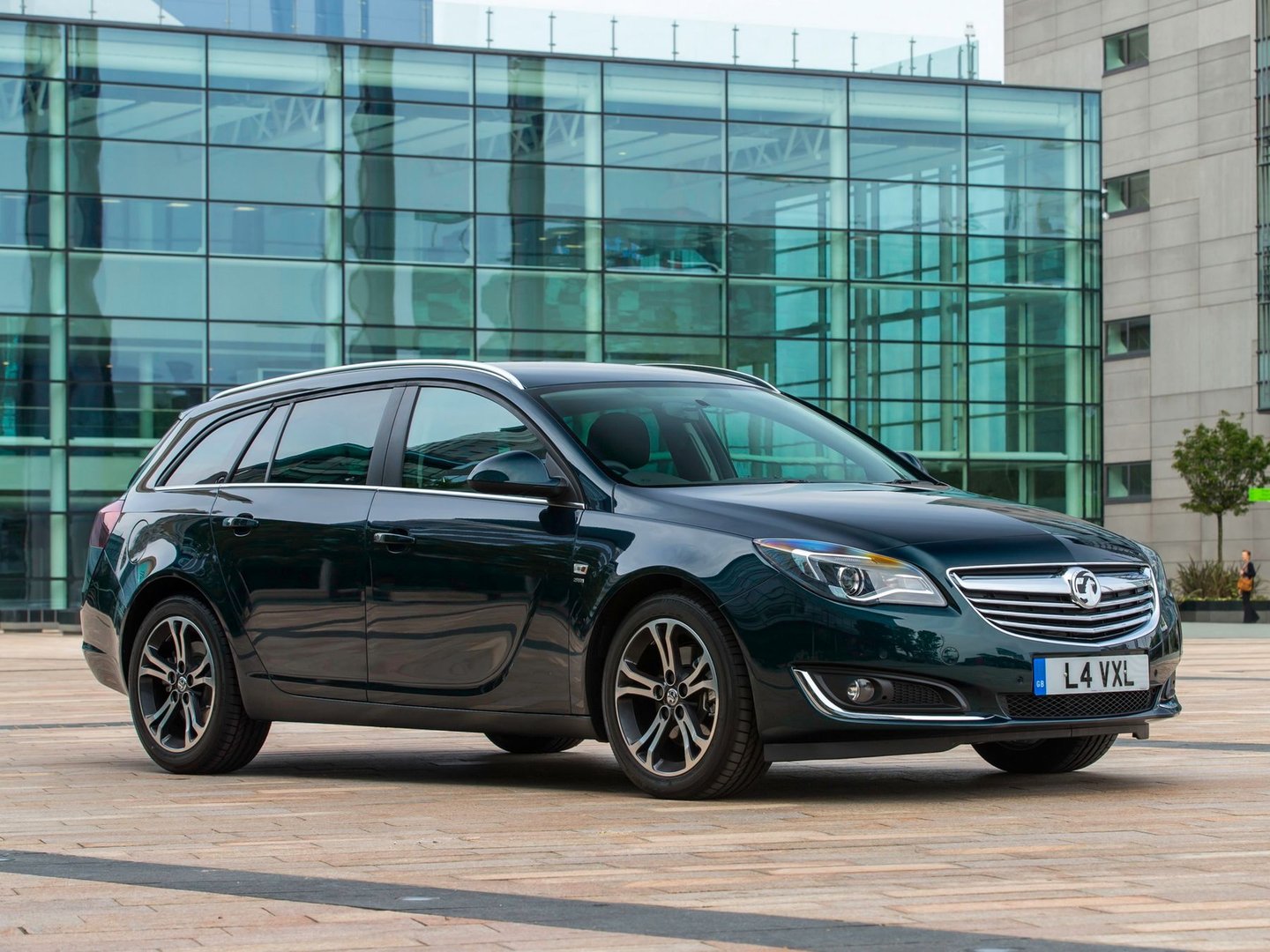 vauxhall_Insignia_1_generation_restyling__Estate_5-door__16.jpg