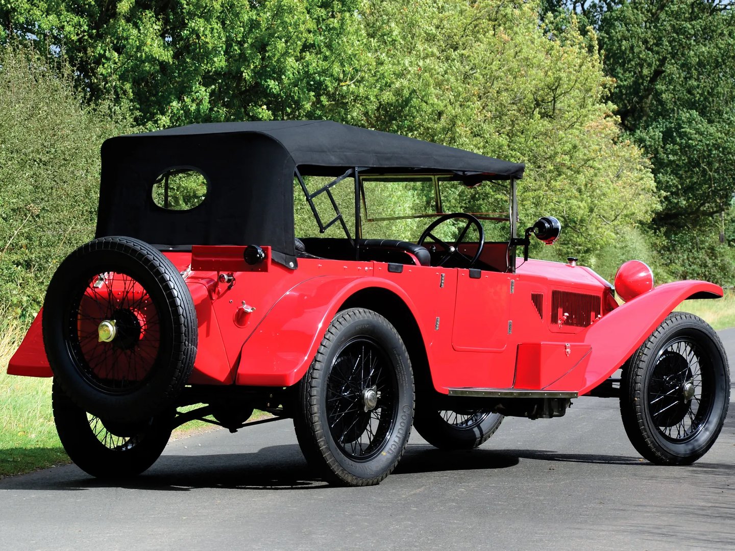 Lancia_Lambda_1_generation__Phaeton__2.jpg