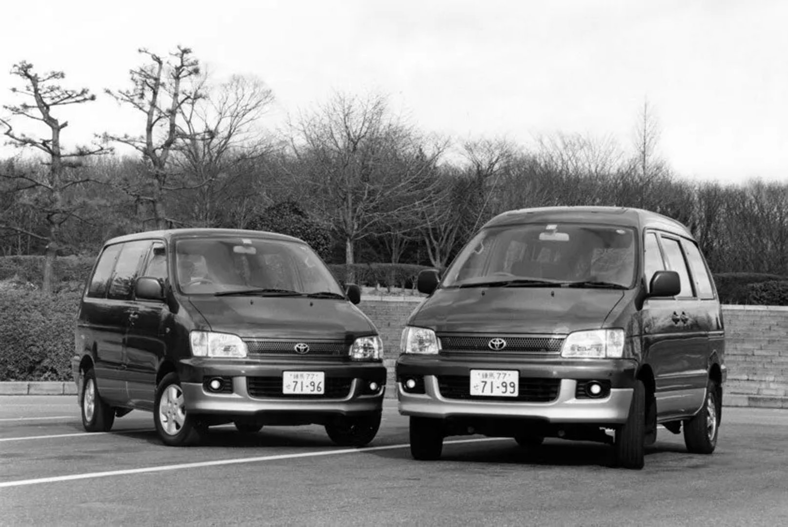 Toyota_Lite_Ace_5_generation__Compact_Van__3.jpg
