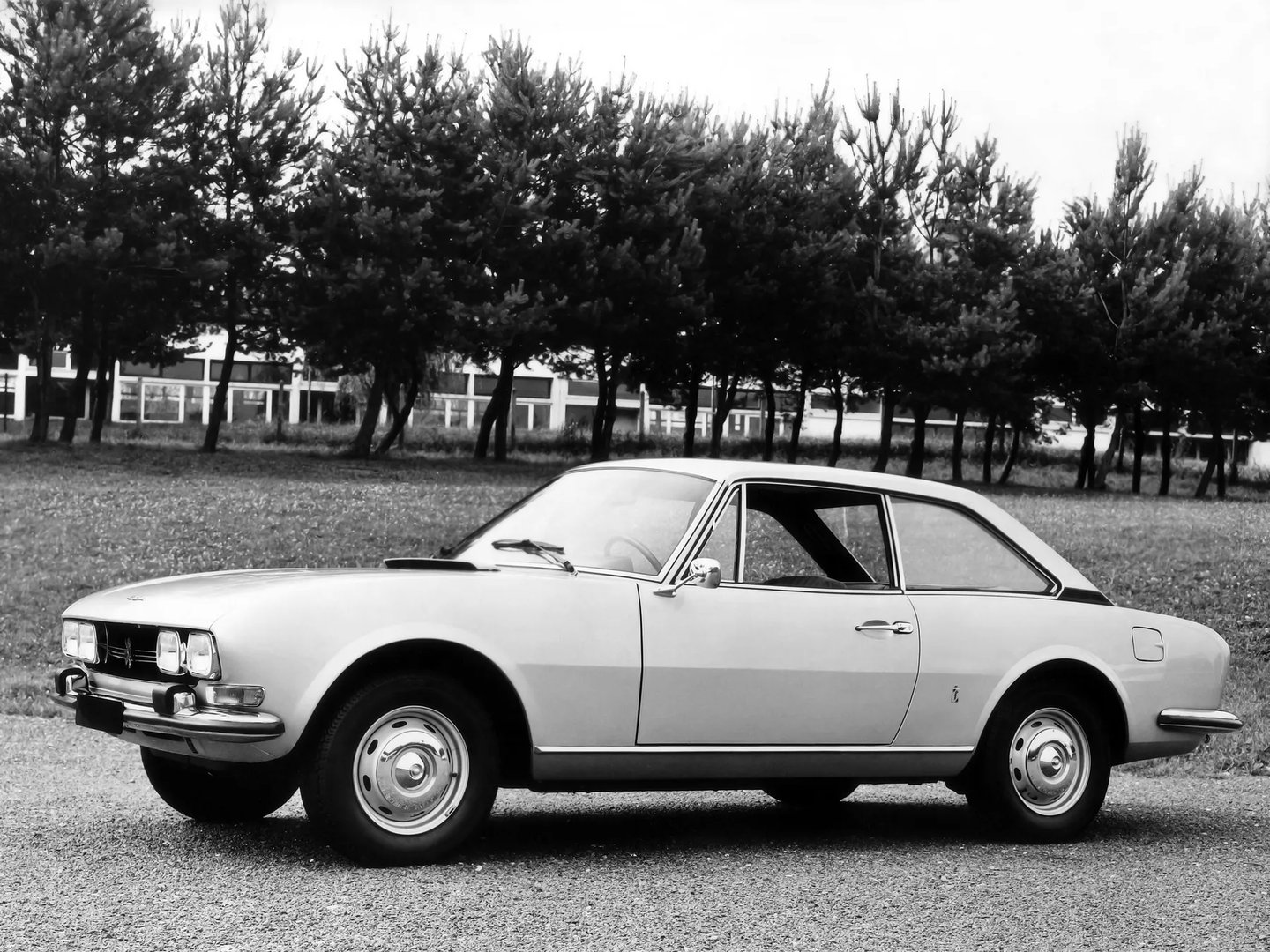 Peugeot_504_1_generation__Coupe__10.jpg