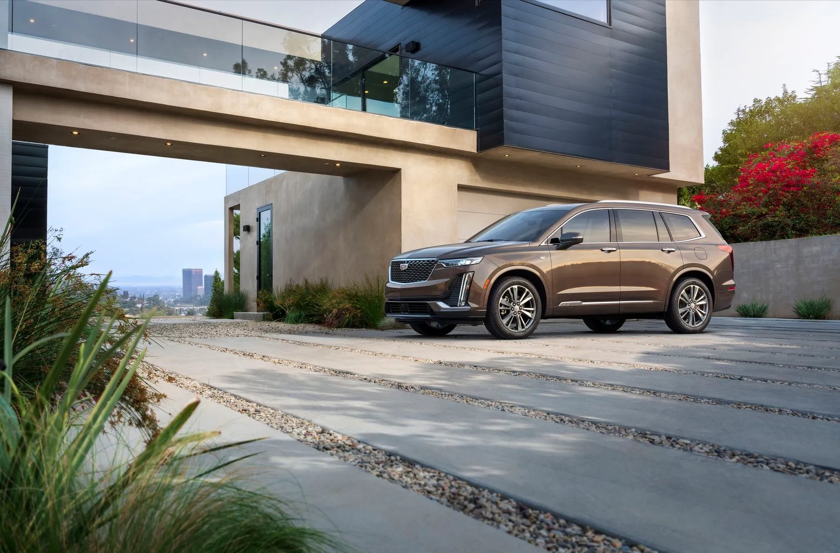 Cadillac_XT6_1_generation__SUV_5-doors__8.jpg