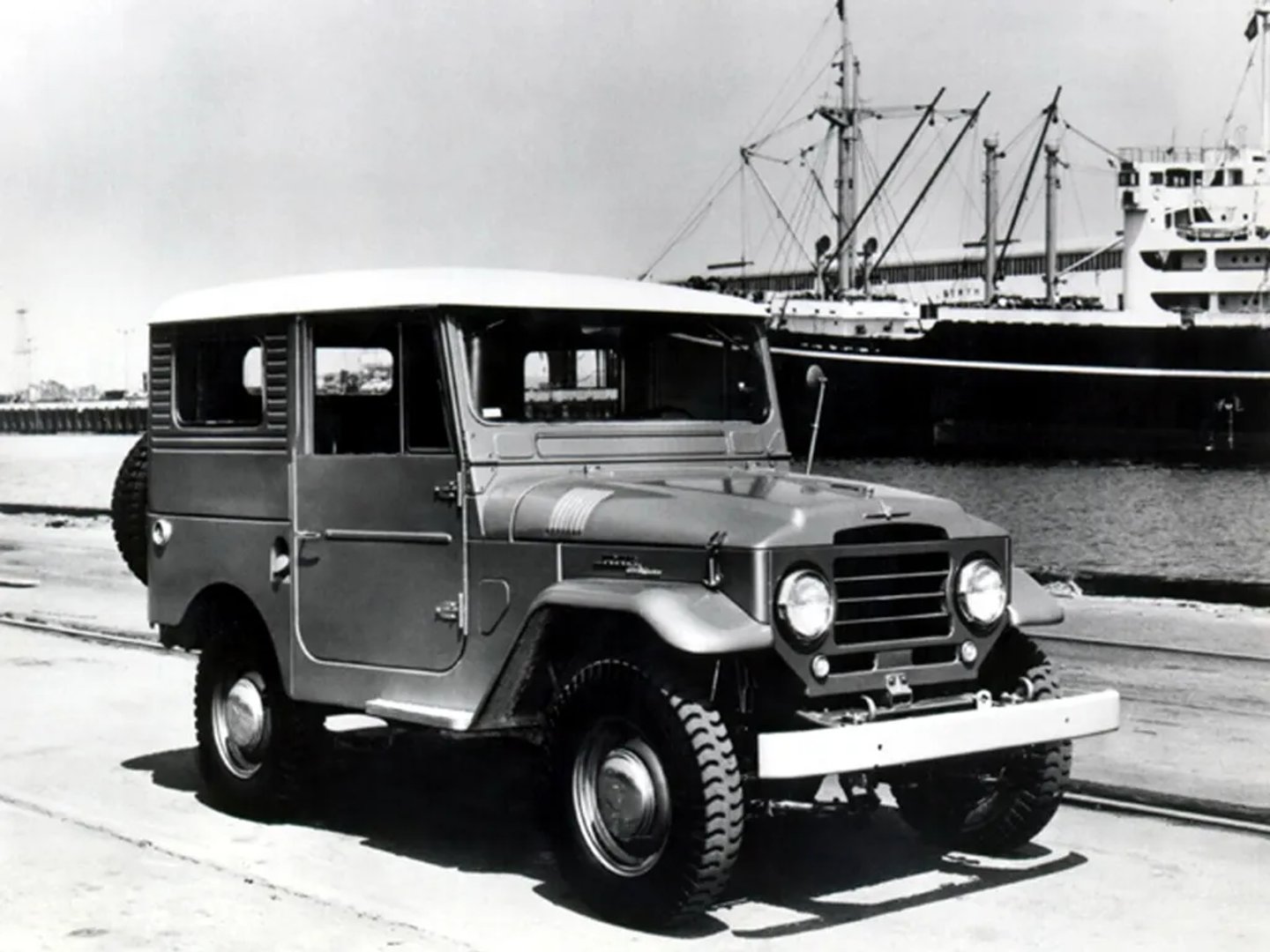 Toyota LC 4 generation  SUV 3-doors