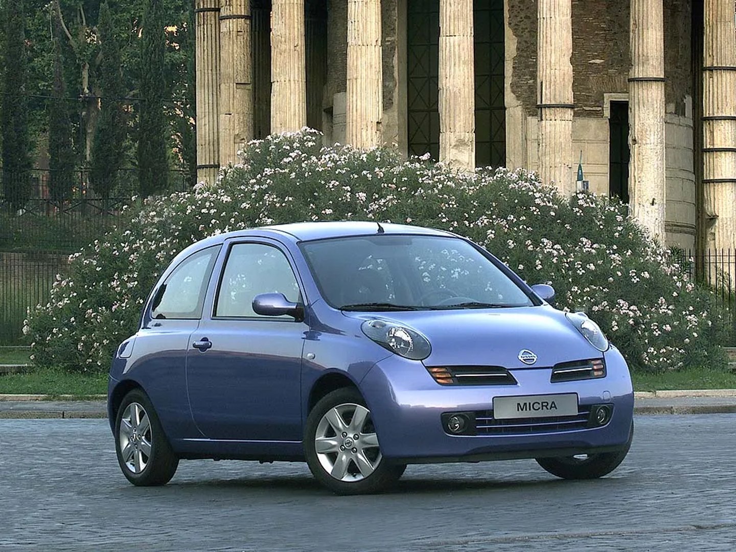 Nissan_Micra_3_generation__Mini_3-doors__13.jpg