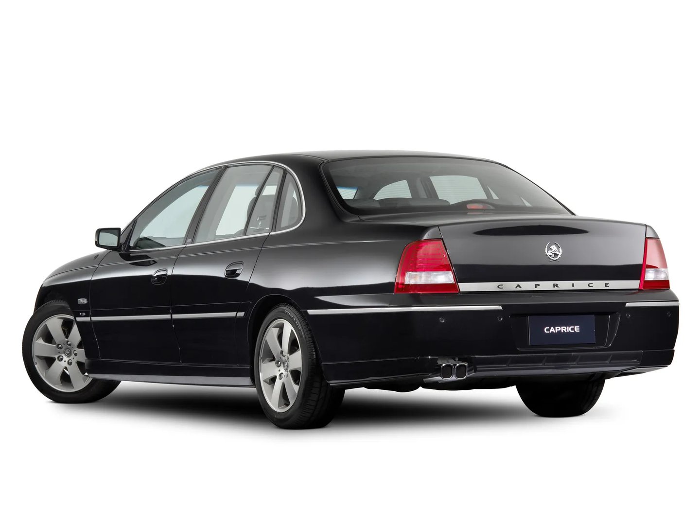 Holden_Caprice_2_generation__Sedan__11.jpg
