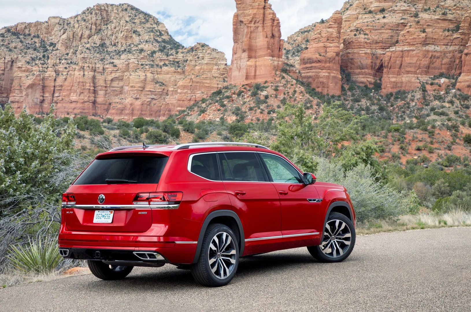 Volkswagen_Atlas_1_generation_restyling__SUV_5-doors__11.jpg