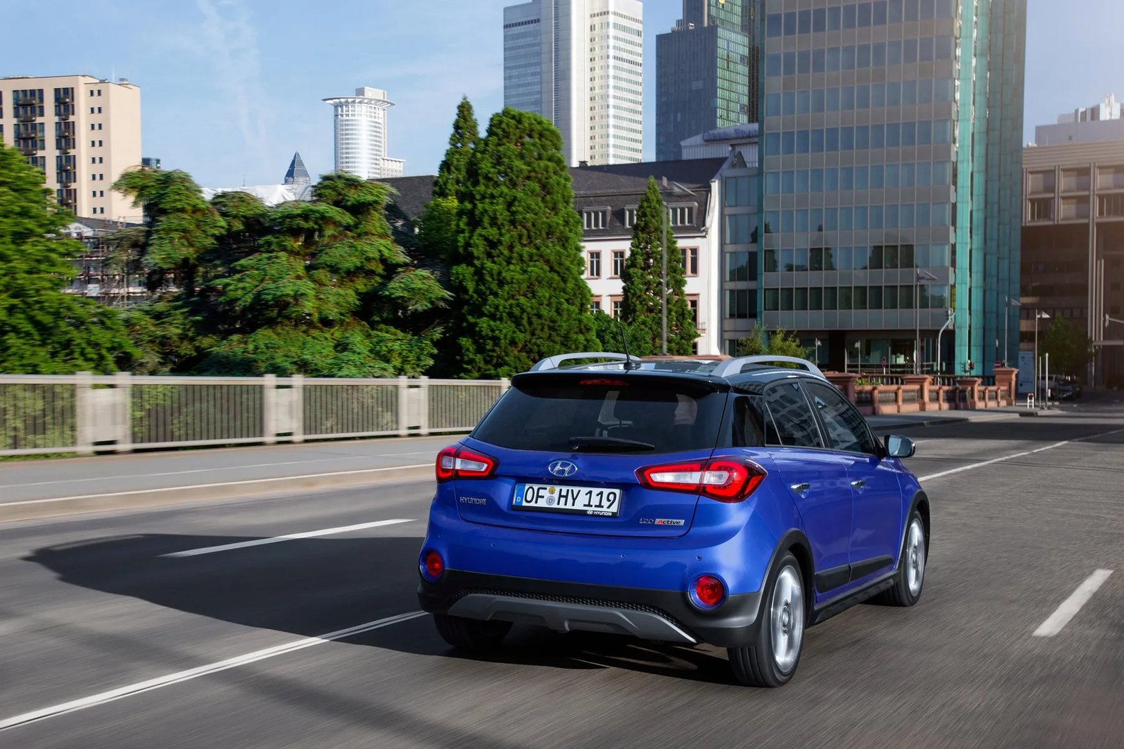 Hyundai_i20_Cross_1_generation_restyling__SUV_5-doors__5.jpg