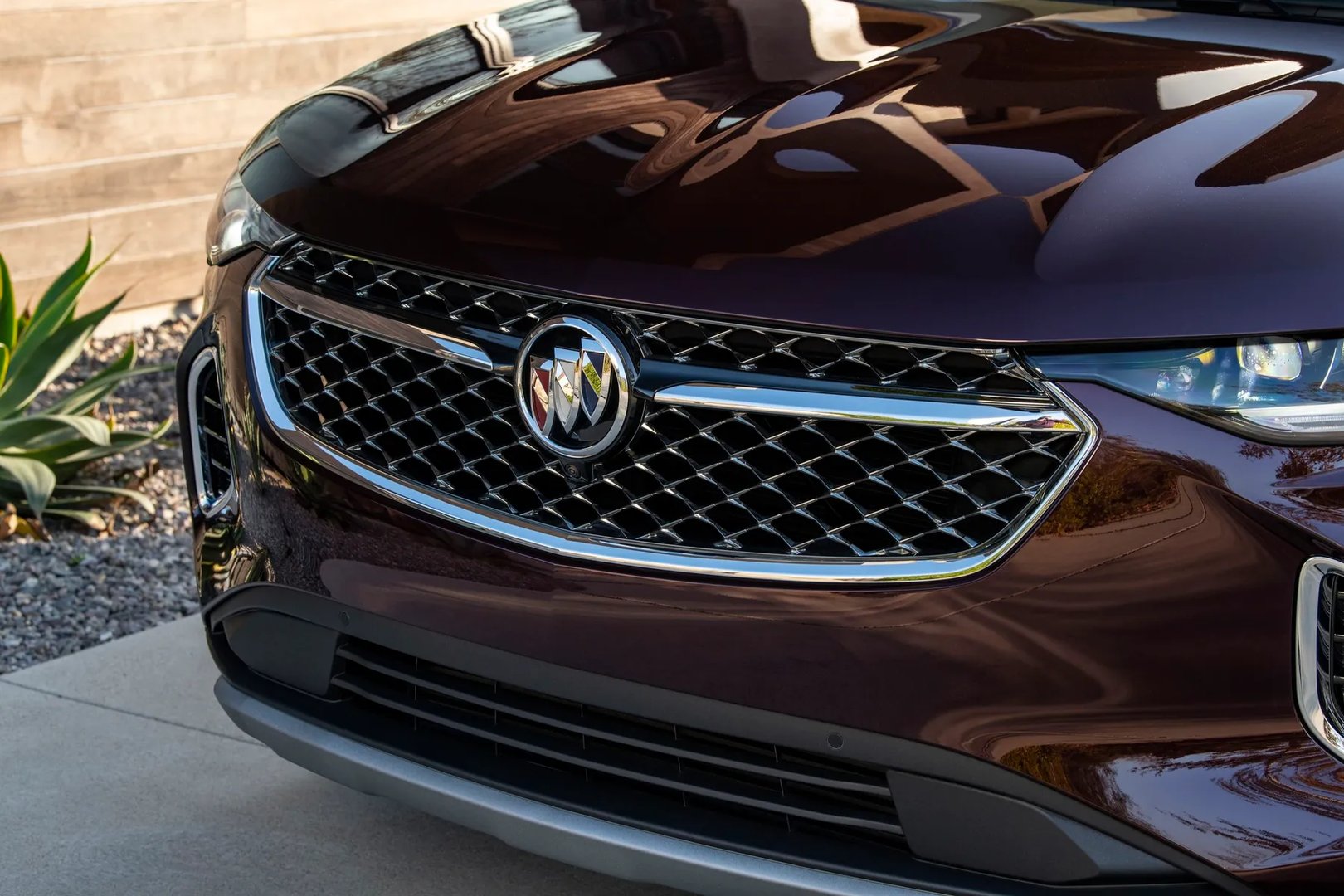 Buick_Envision_2_generation__SUV_5-doors__12.jpg