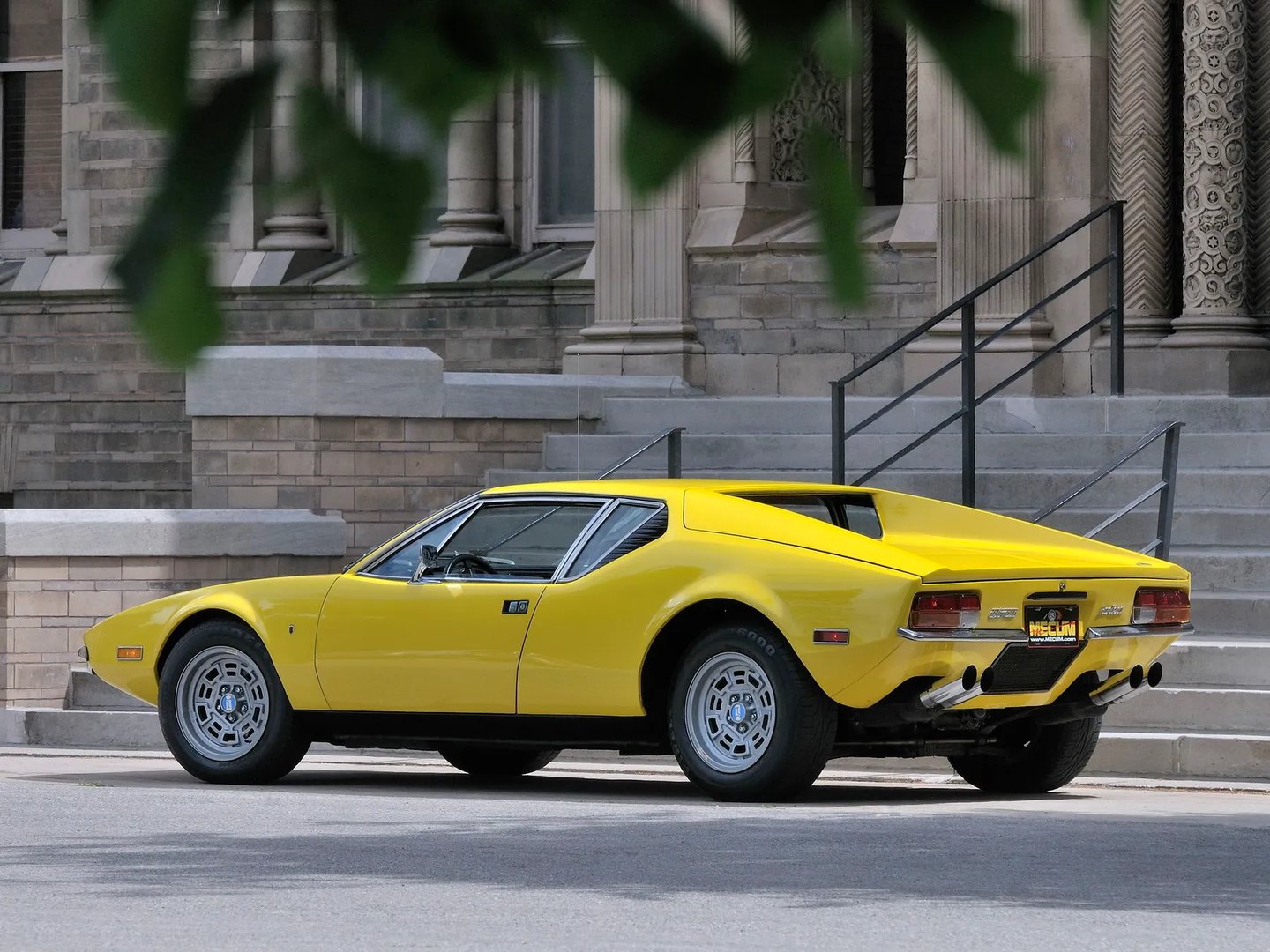 De Tomaso_Pantera_1_generation__Coupe__8.jpg