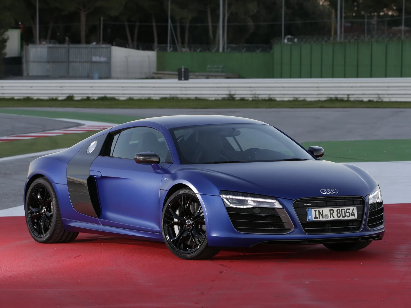 Audi_R8_1_generation_restyling__Coupe__8.jpg