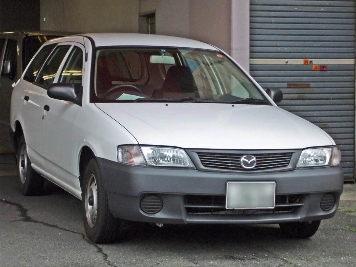Mazda Familia 8 generation  Estate 5-door