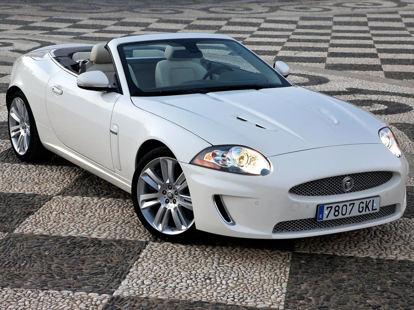 Jaguar XKR 2 generation, restyling 1  Cabrio