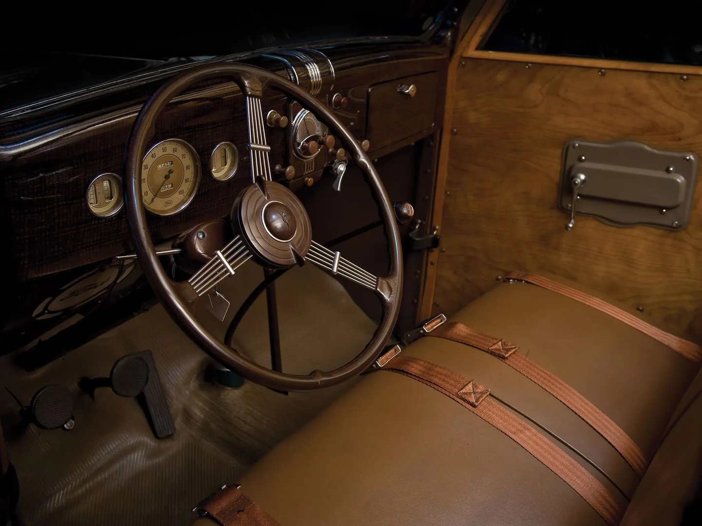 Ford_V8_2_generation__Estate_5-door__13.jpg