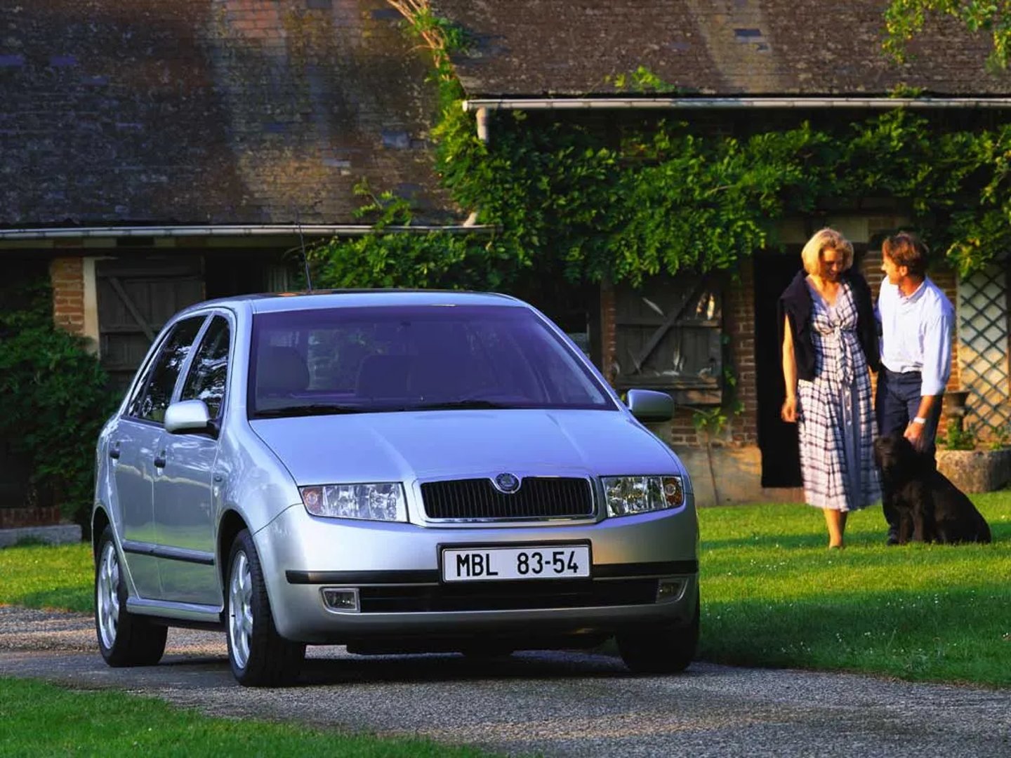 Skoda_Fabia_1_generation__Hatchback_5-door__6.jpg