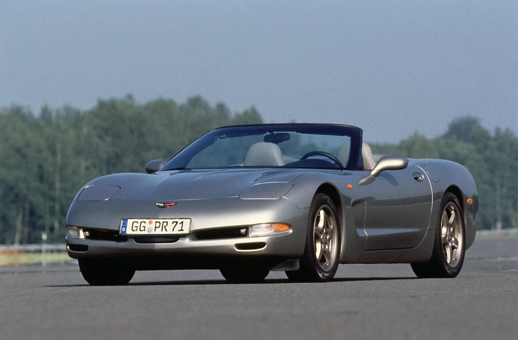 Chevrolet_Corvette_5_generation__Roadster__8.jpg