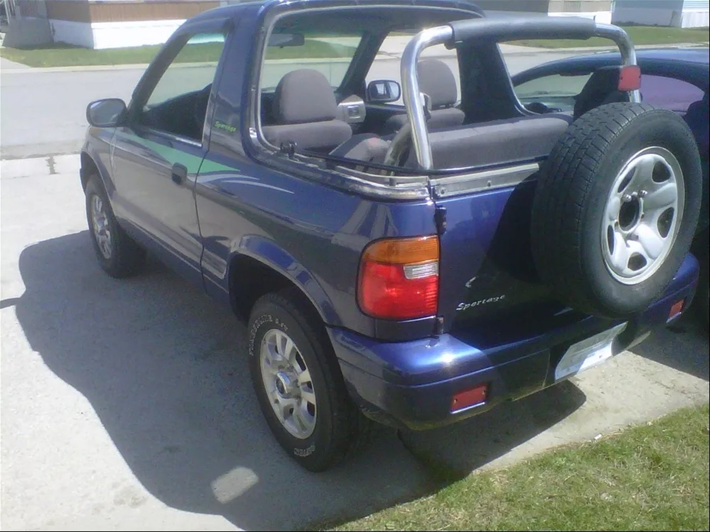Kia_Sportage_1_generation__SUV_cabriolet__8.jpg