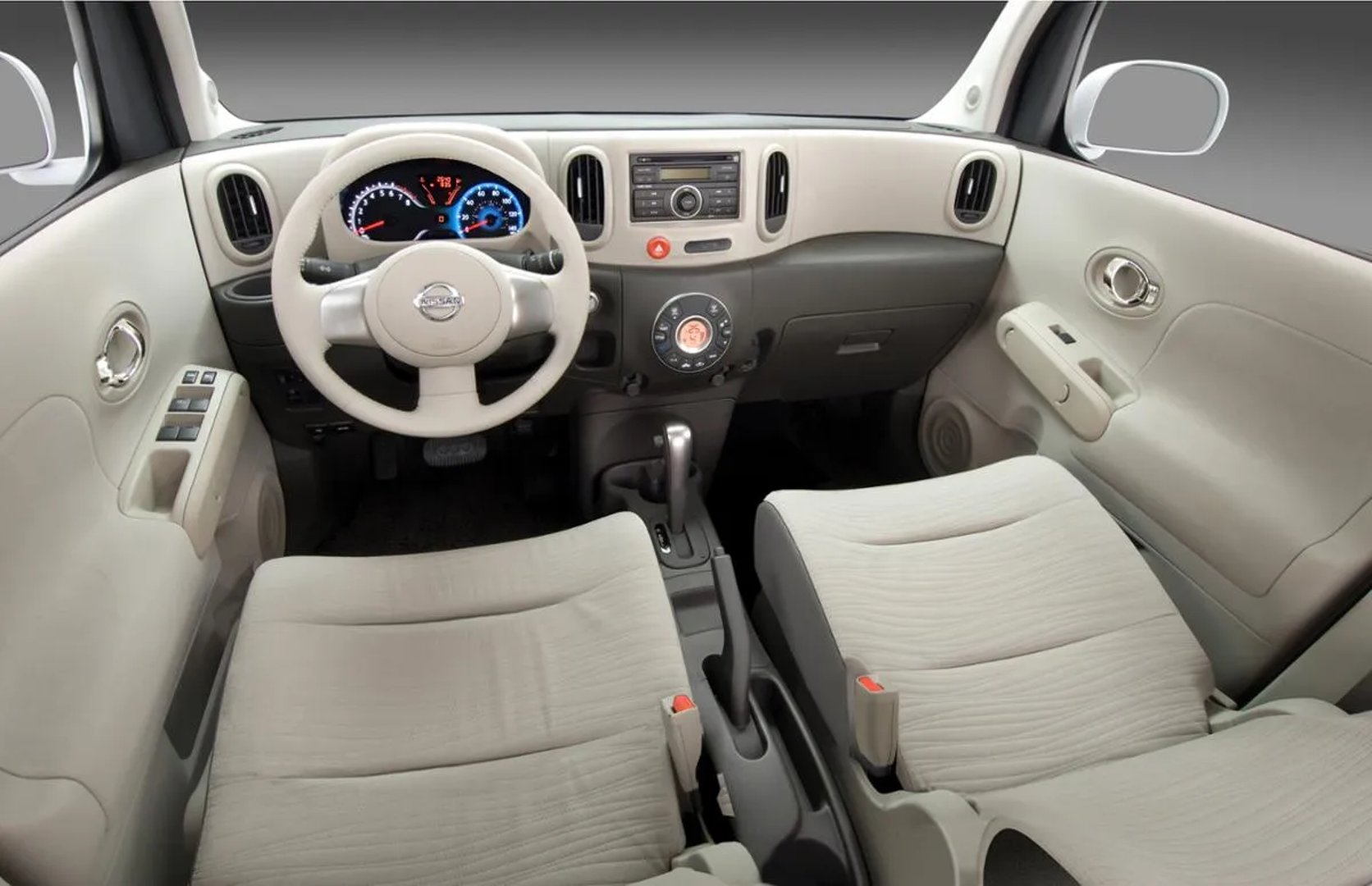 Nissan_Cube_3_generation__Compact_Van__8.jpg