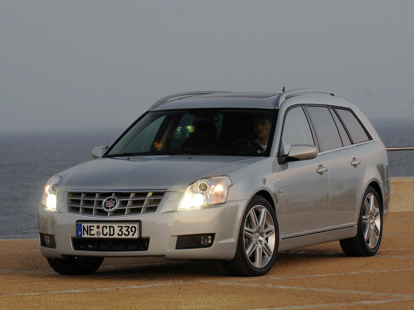 —  Estate 5-door
